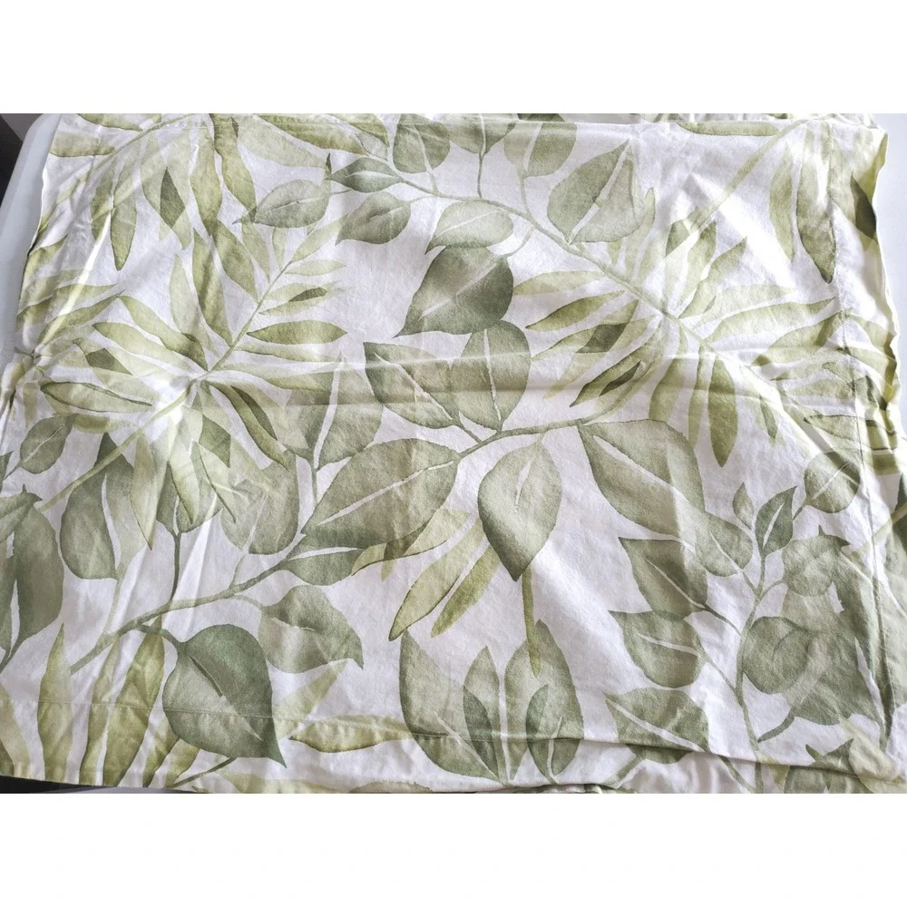 Pottery Barn Set of 2 Organic Cotton Standard Pillowcases Green‎ Leaf Botanical